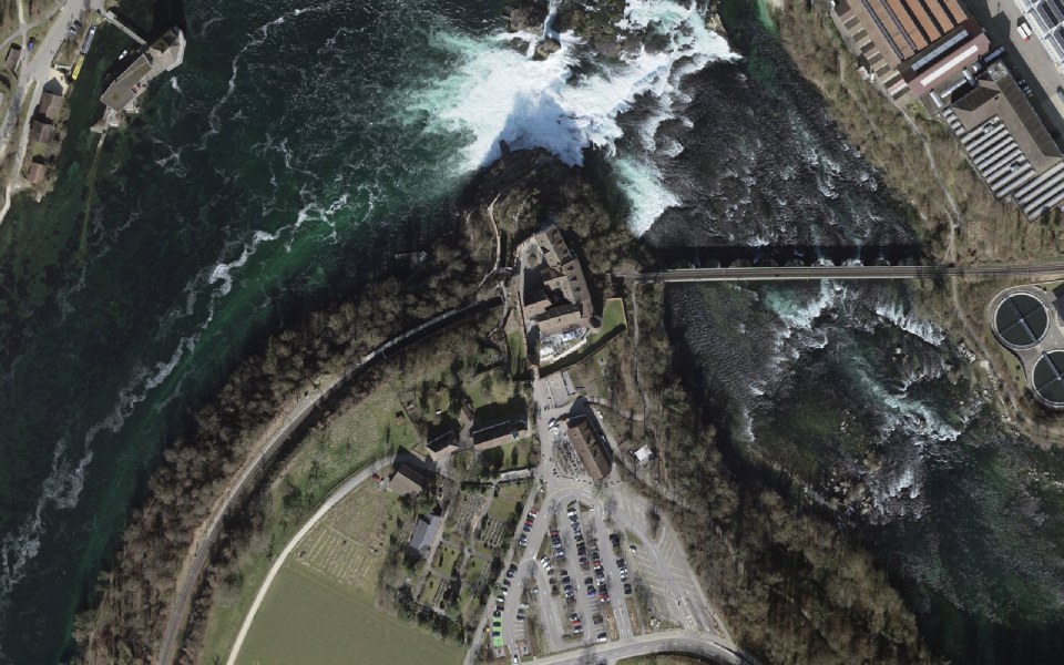 Luftbild mit Messpunkt: Schloss Laufen am Rheinfall